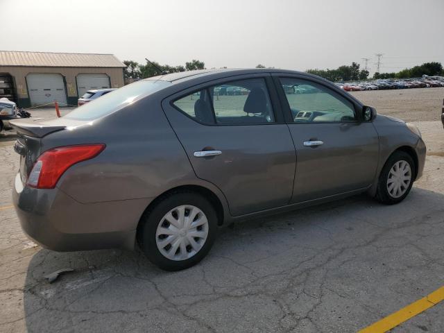  NISSAN VERSA 2013 Серый