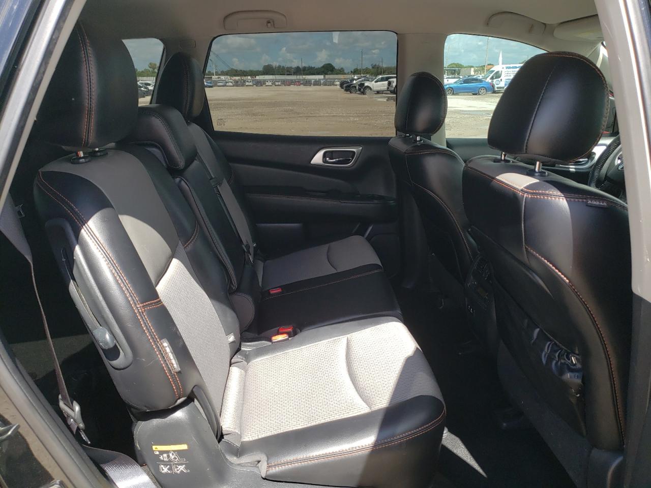 NISSAN PATHFINDER 2019 VIN 5N1DR2MN2KC652284 photo 11