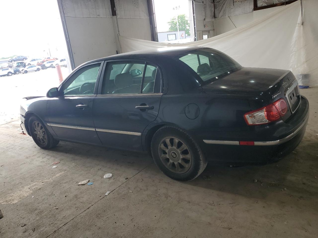 KIA AMANTI 2005 VIN KNALD124055068071 photo 2