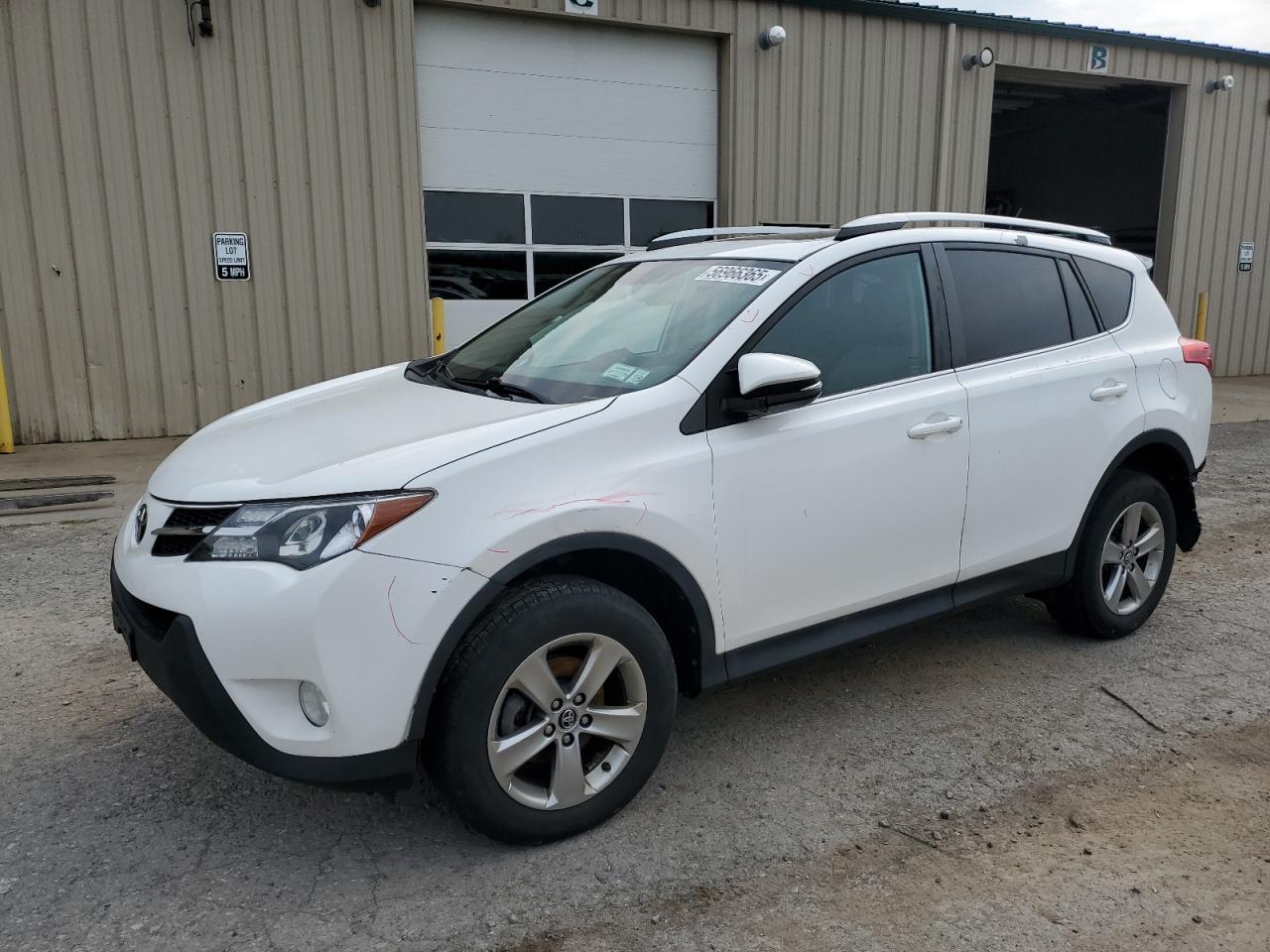2015 Toyota Rav4 Xle en Venta en Angola, NY - Rear End