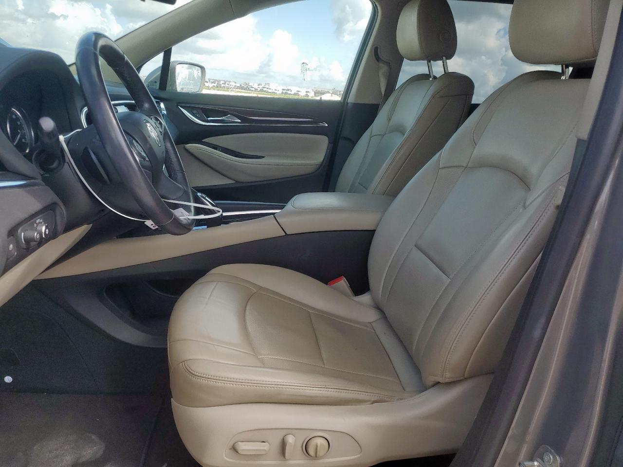 2018 Buick Enclave Essence VIN: 5GAERBKW0JJ181445 Lot: 62783855