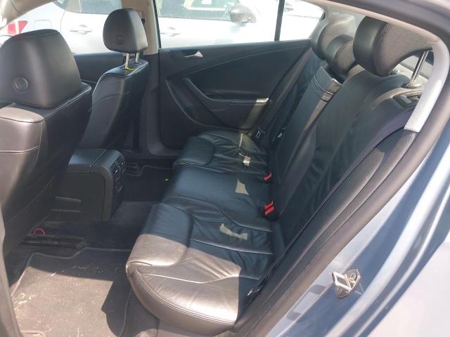 2010 VOLKSWAGEN PASSAT HIG