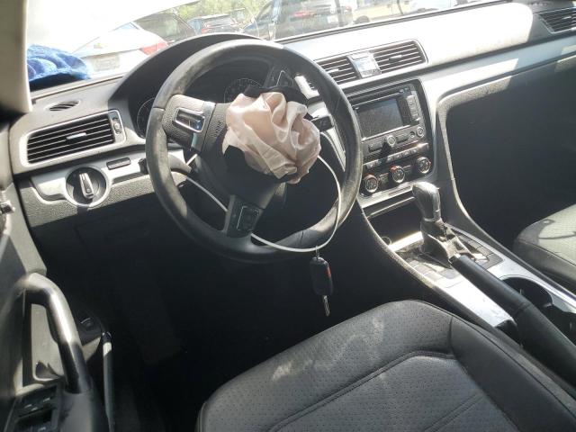  VOLKSWAGEN PASSAT 2013 Szary