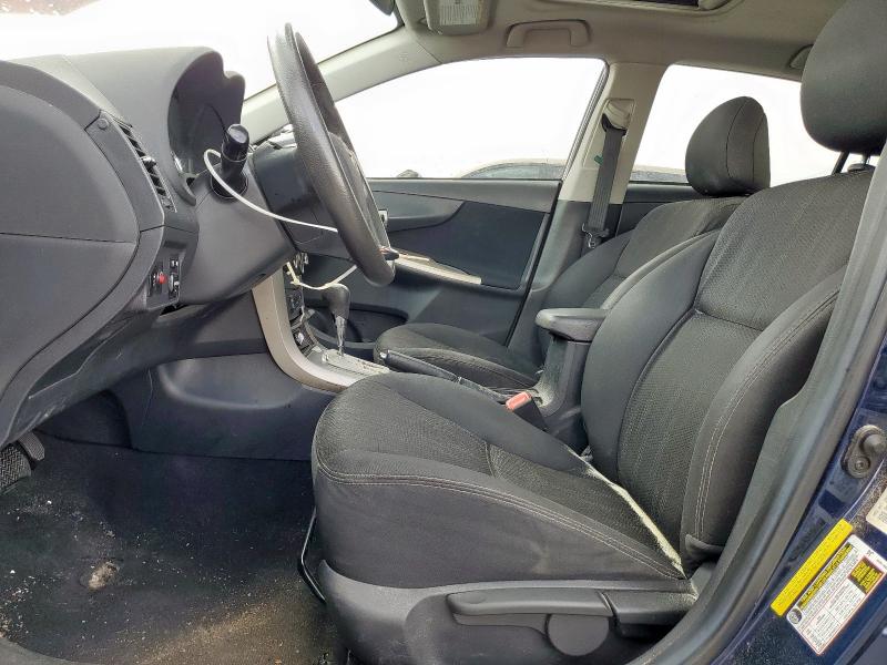 Sedans TOYOTA COROLLA 2013 Granatowy