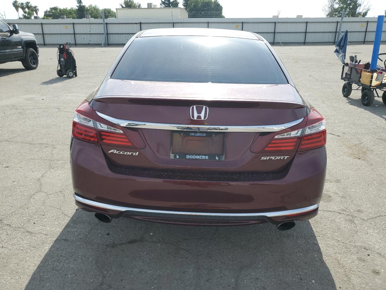 1HGCR2F56HA067730 HONDA ACCORD 2017