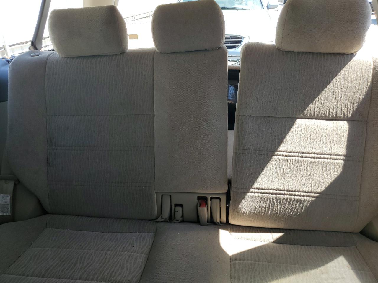 2000 Subaru Legacy Outback VIN: 4S3BH6657Y7649627 Lot: 61089765