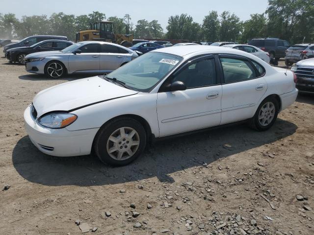 2005 Ford Taurus Se