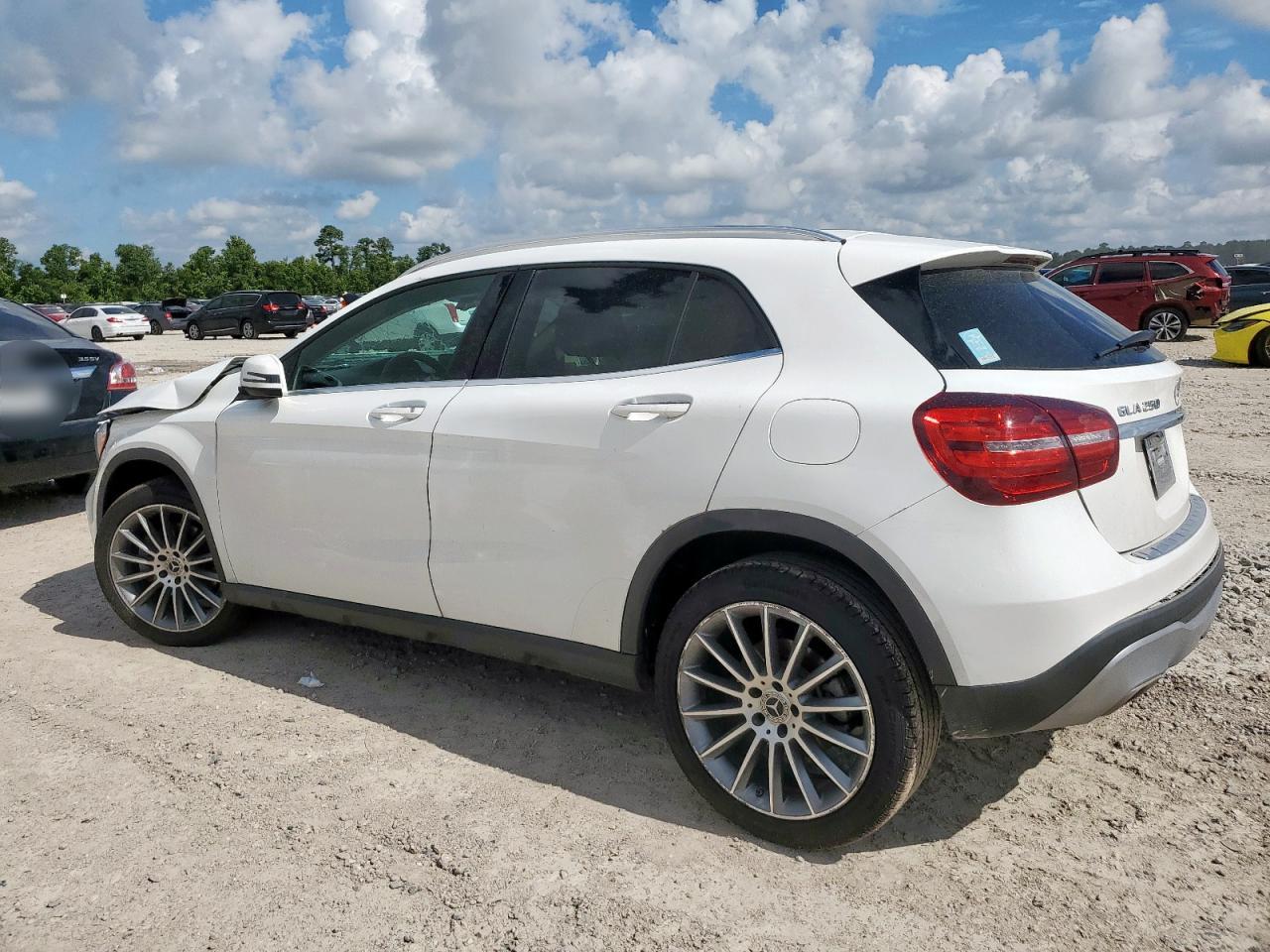 wdctg4eb0jj520716 WDCTG4EB0JJ520716 2018 Mercedes-Benz Gla 250