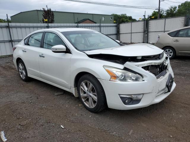 Sedans NISSAN ALTIMA 2015 Biały