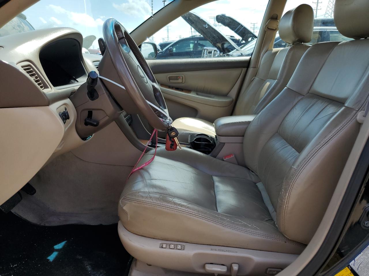 1998 Lexus Es 300 VIN: JT8BF28G3W0144816 Lot: 61594275