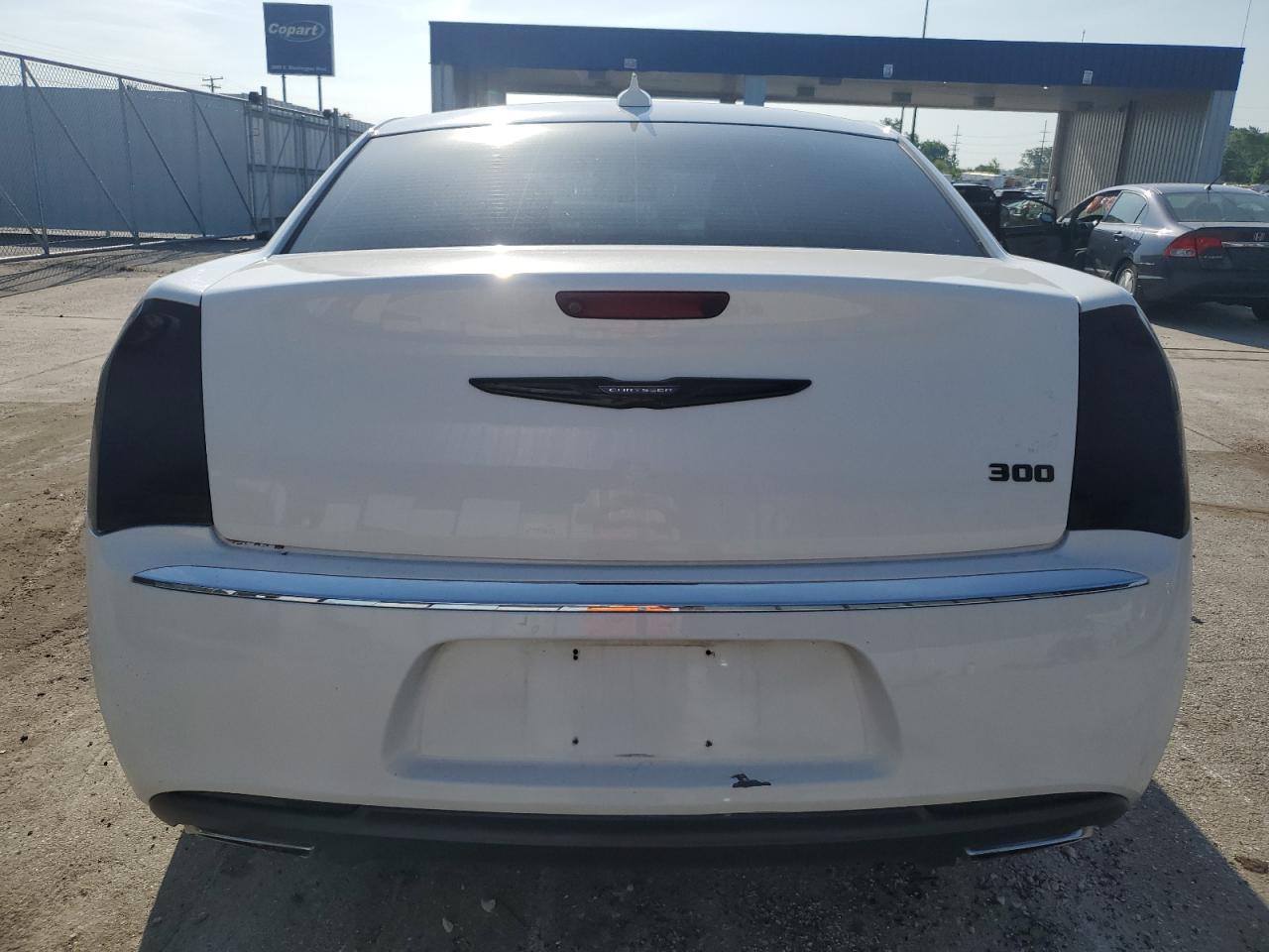 2016 Chrysler 300 Limited VIN: 2C3CCAAG0GH161450 Lot: 61992645