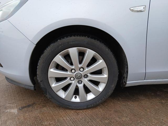 2013 VAUXHALL ZAFIRA TOU