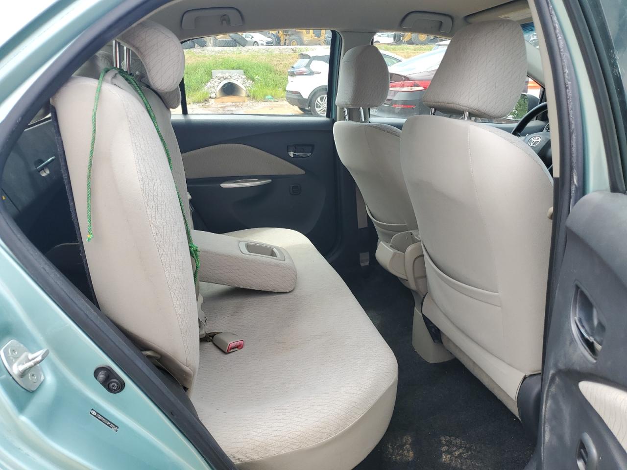 2008 Toyota Yaris VIN: JTDBT923181237646 Lot: 62758175