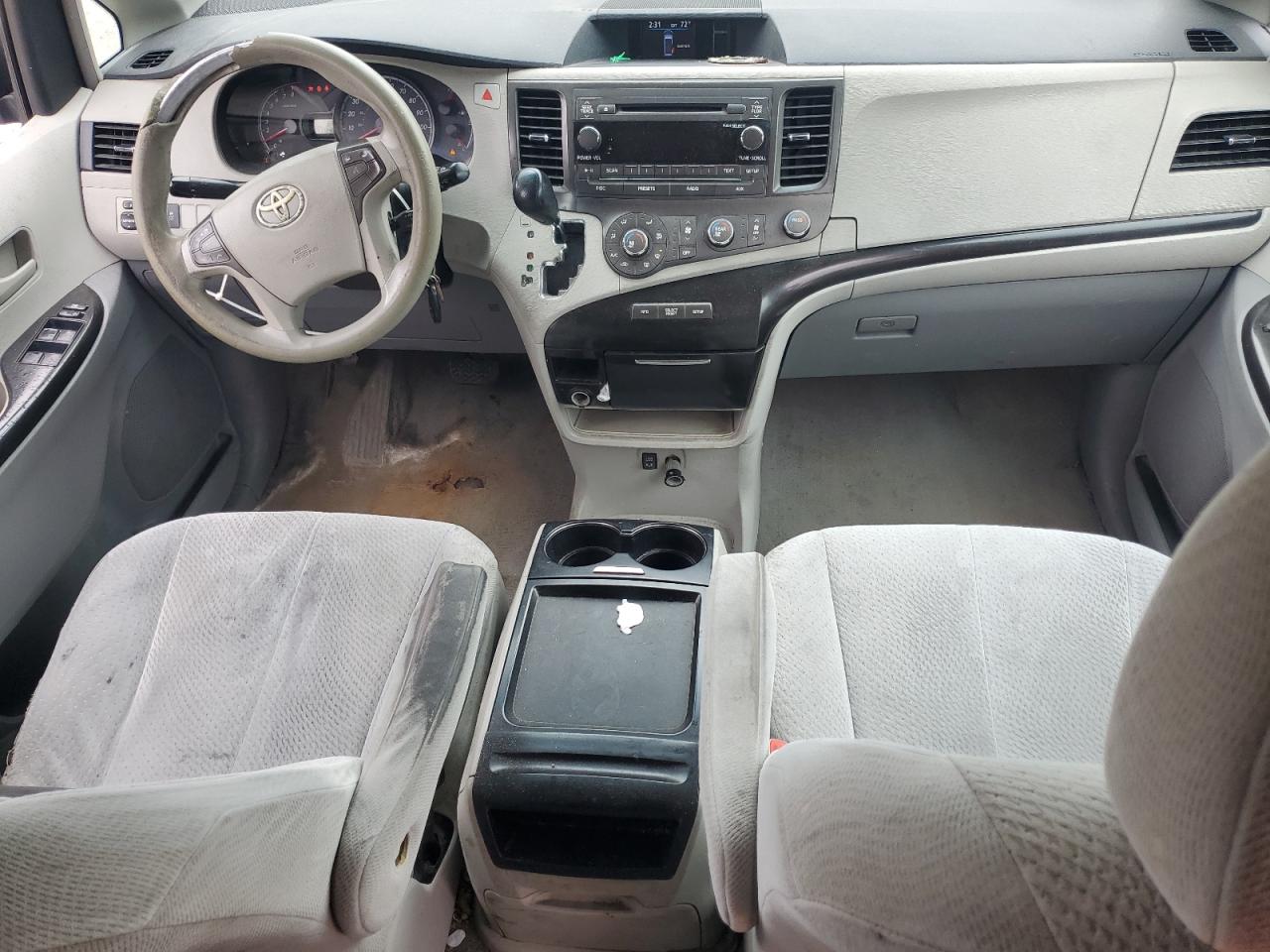 2011 Toyota Sienna Le VIN: 5TDKK3DC1BS033095 Lot: 61135465