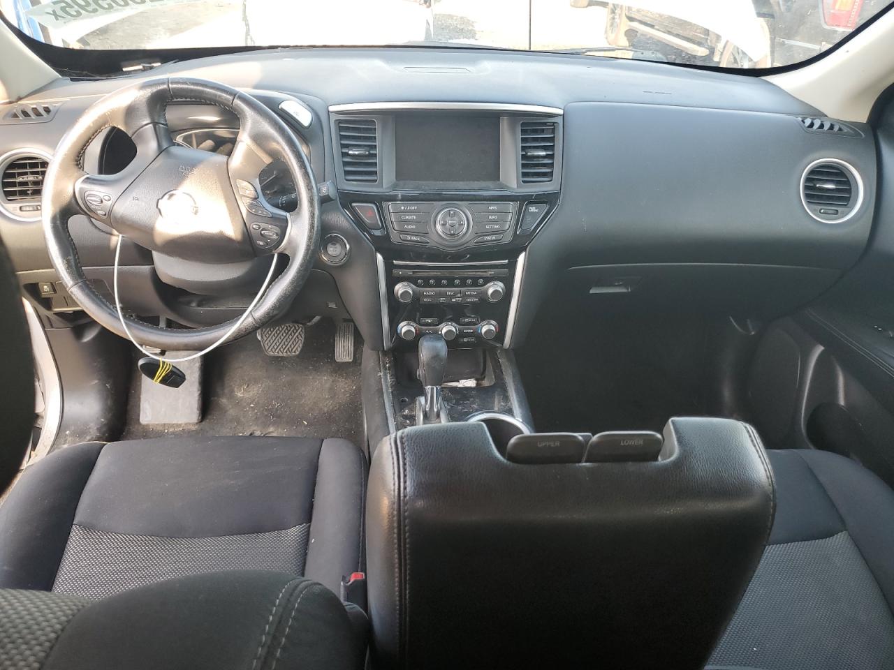 2018 Nissan Pathfinder S VIN: 5N1DR2MN3JC614612 Lot: 62236595