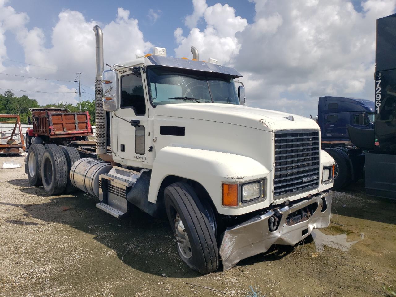 2018 Mack Chu613 Semi Truck na sprzedaż w New Orleans, LA - Front End
