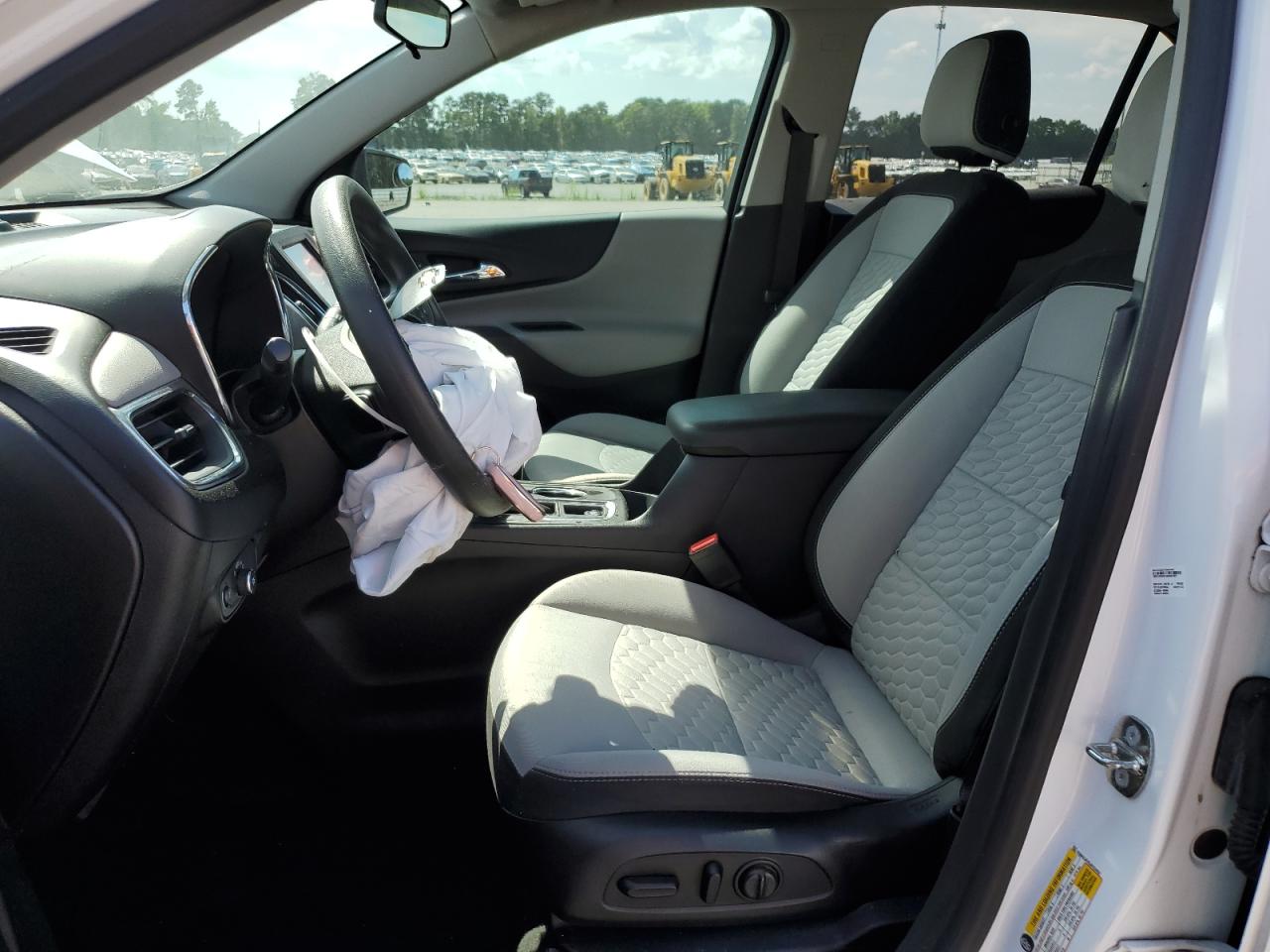 2018 Chevrolet Equinox Lt VIN: 2GNAXJEV5J6153452 Lot: 63000795