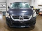 2011 Volkswagen Routan Se   na sprzedaż w Blaine, MN - Minor Dent/Scratches