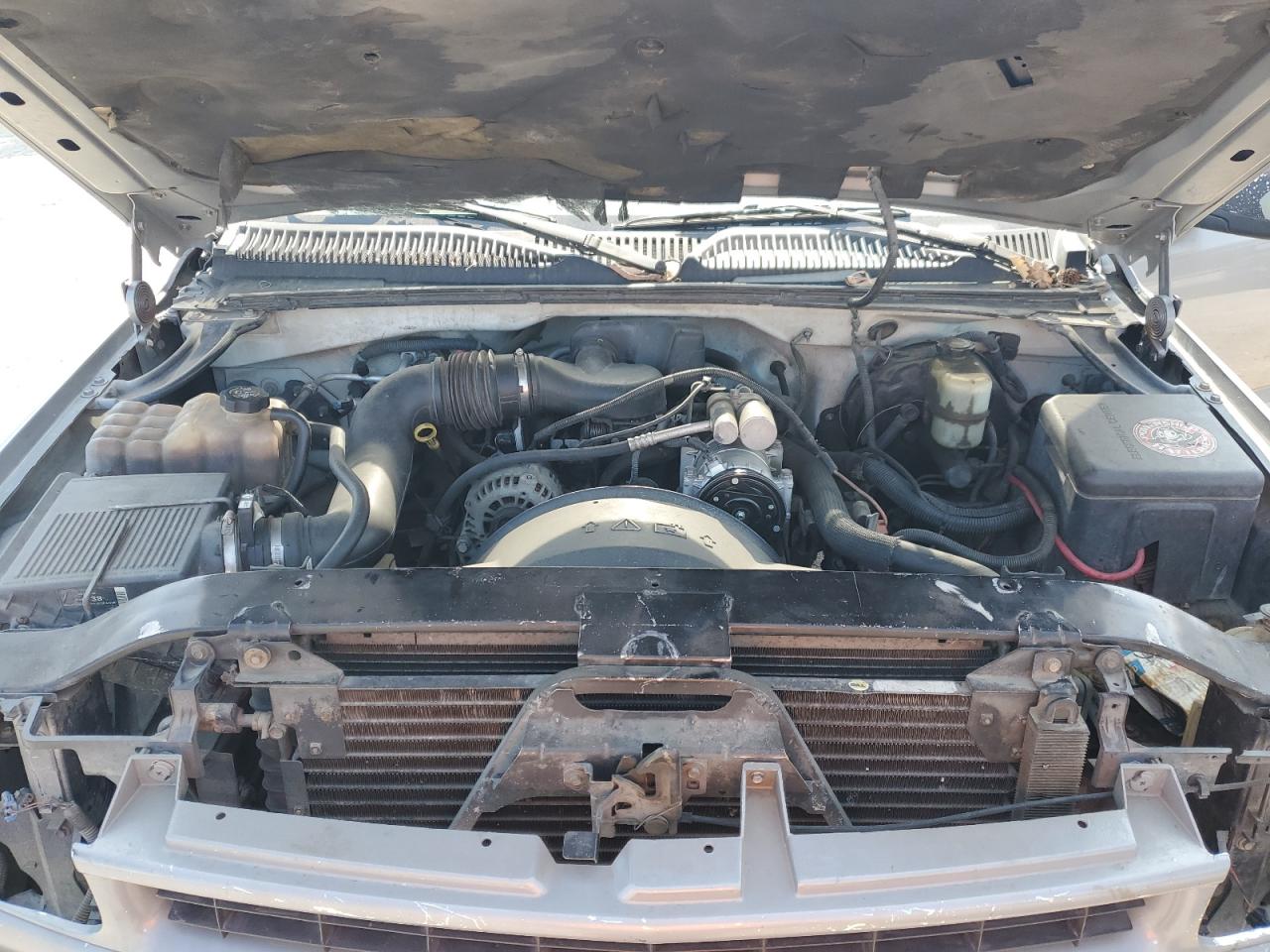 2000 Chevrolet Silverado C1500 VIN: 2GCEC19WXY1102447 Lot: 60490315