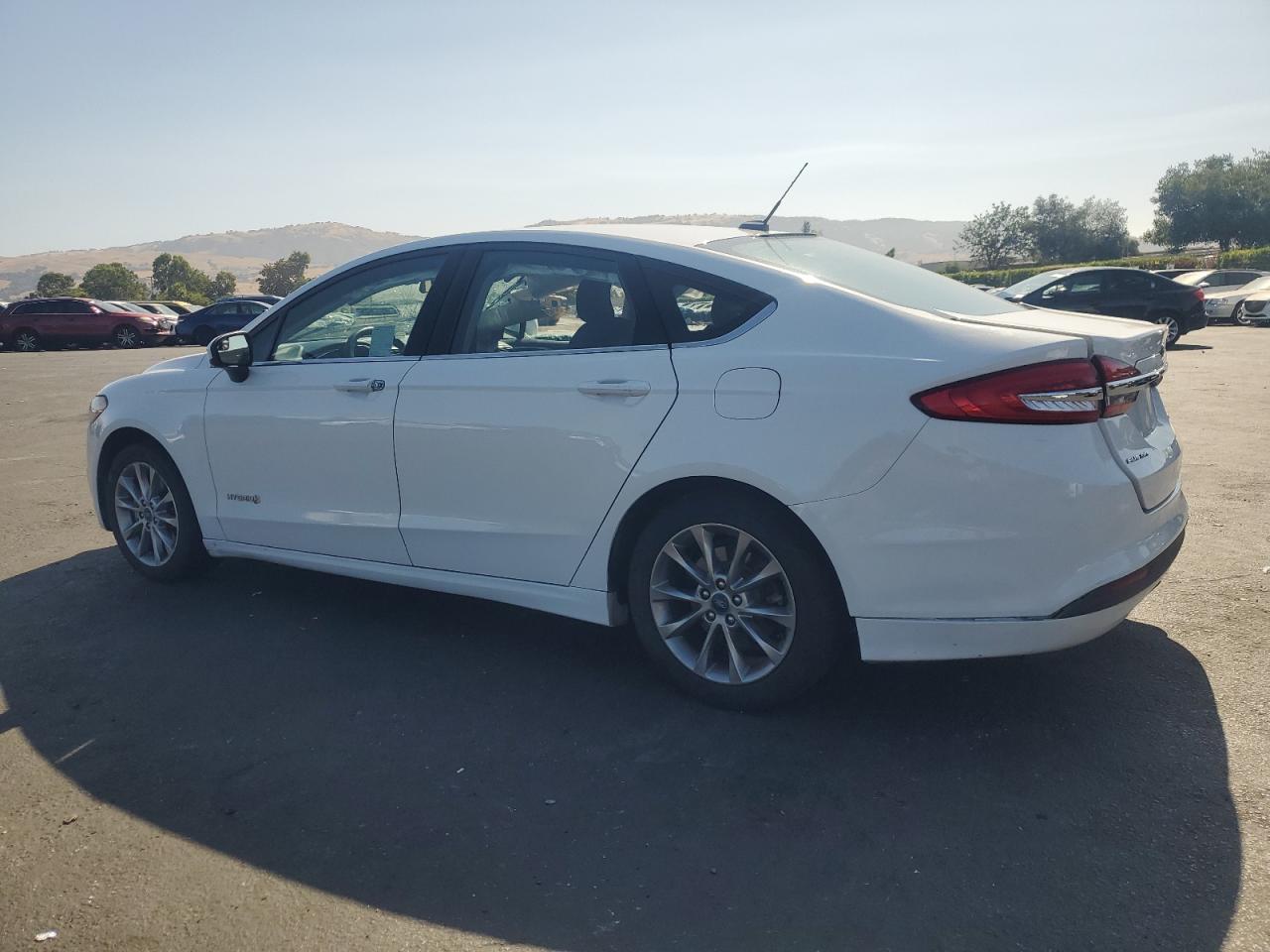 FORD FUSION 2017 VIN 3FA6P0LU7HR385949 zdjęcie 2