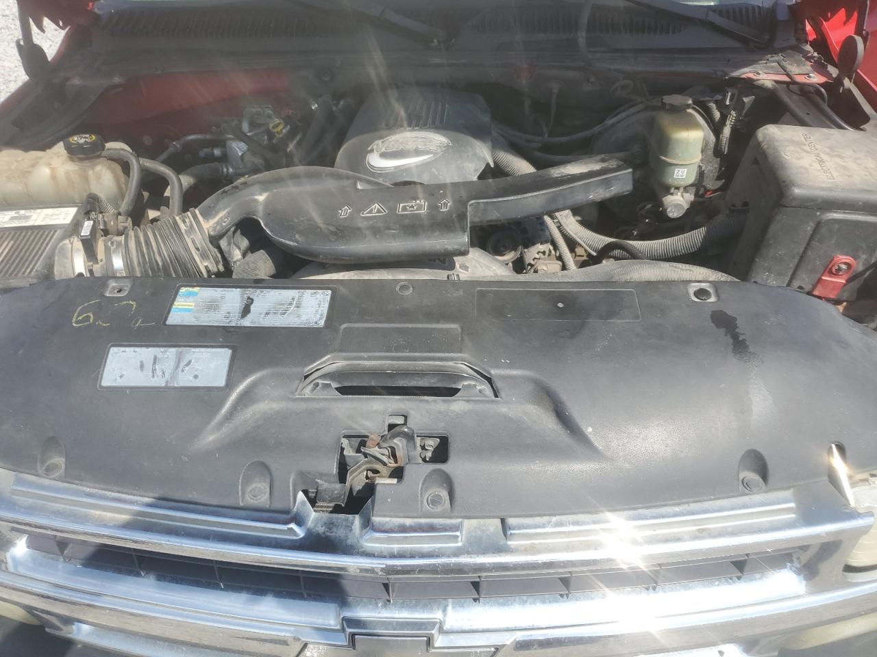 2002 Chevrolet Suburban K1500 VIN: 1GNFK16Z72J193641 Lot: 62131905