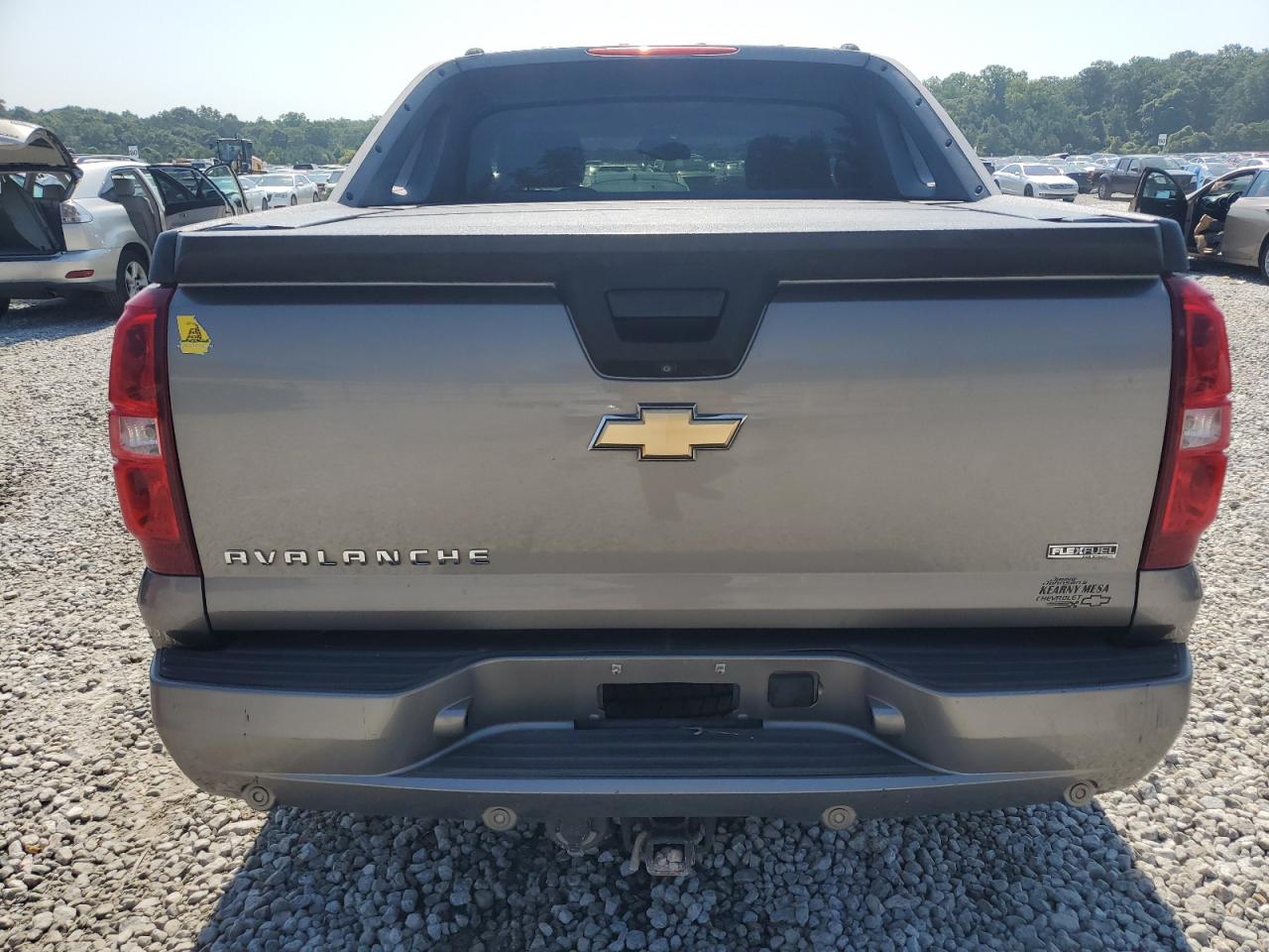 2007 Chevrolet Avalanche K1500 VIN: 3GNFK12317G213229 Lot: 61739975