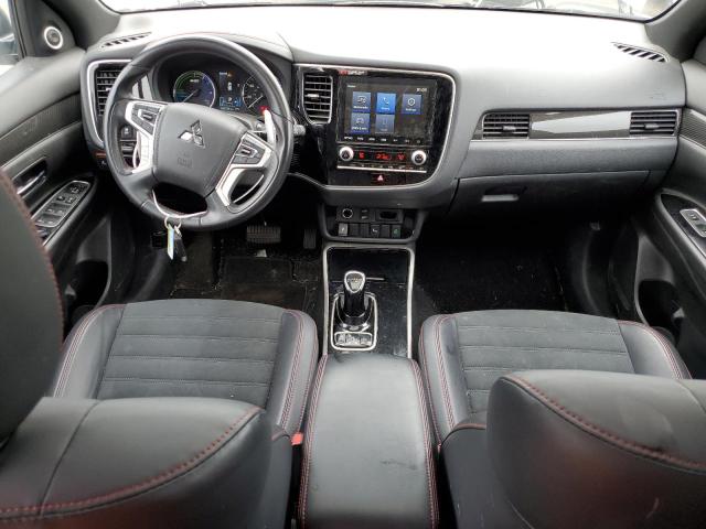  MITSUBISHI OUTLANDER 2022 Srebrny