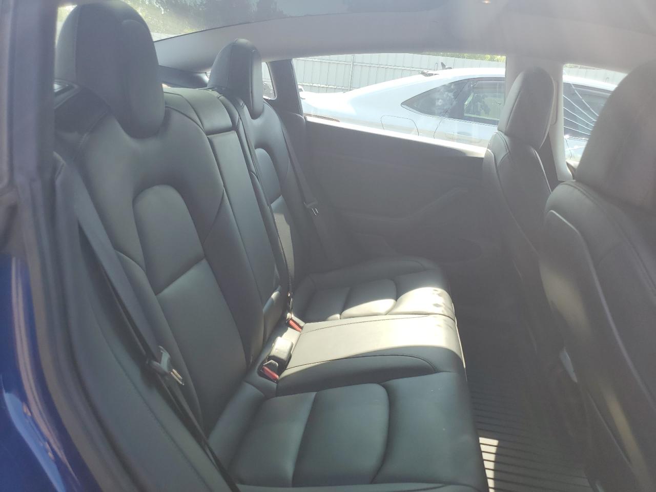 2021 Tesla Model 3 VIN: 5YJ3E1EBXMF064990 Lot: 60661055