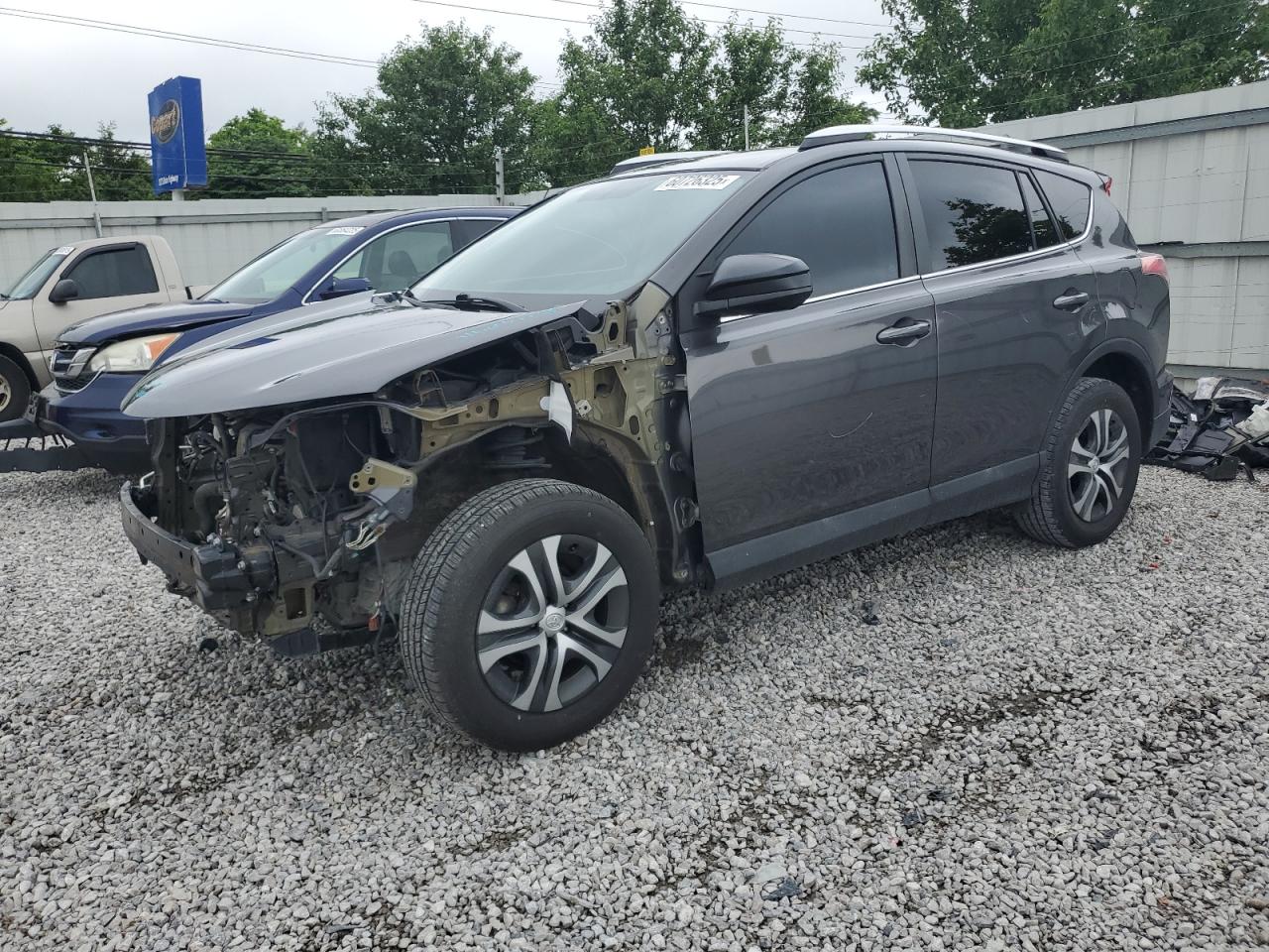 2016 Toyota Rav4 Le for Sale in Walton, KY - Front End