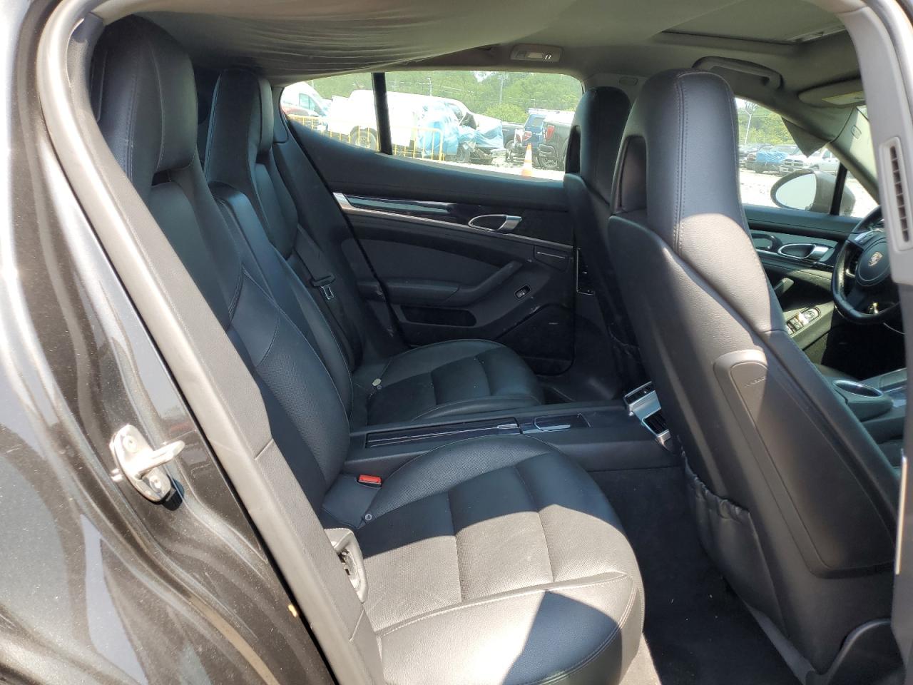 2011 Porsche Panamera 2 VIN: WP0AA2A72BL011382 Lot: 59184185
