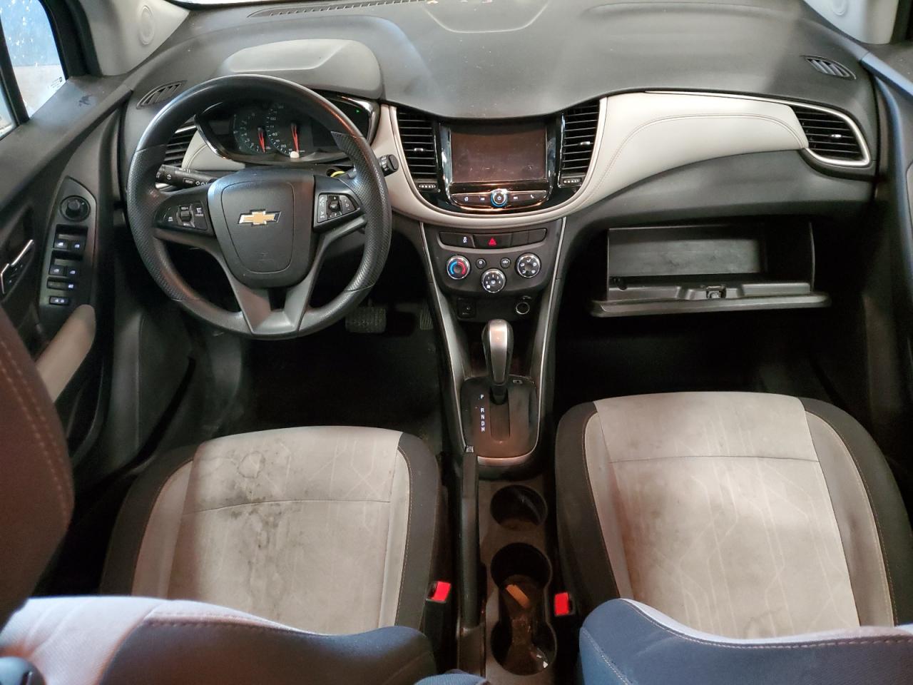 CHEVROLET TRAX 2017 VIN 3GNCJLSB4HL251877 фото 8