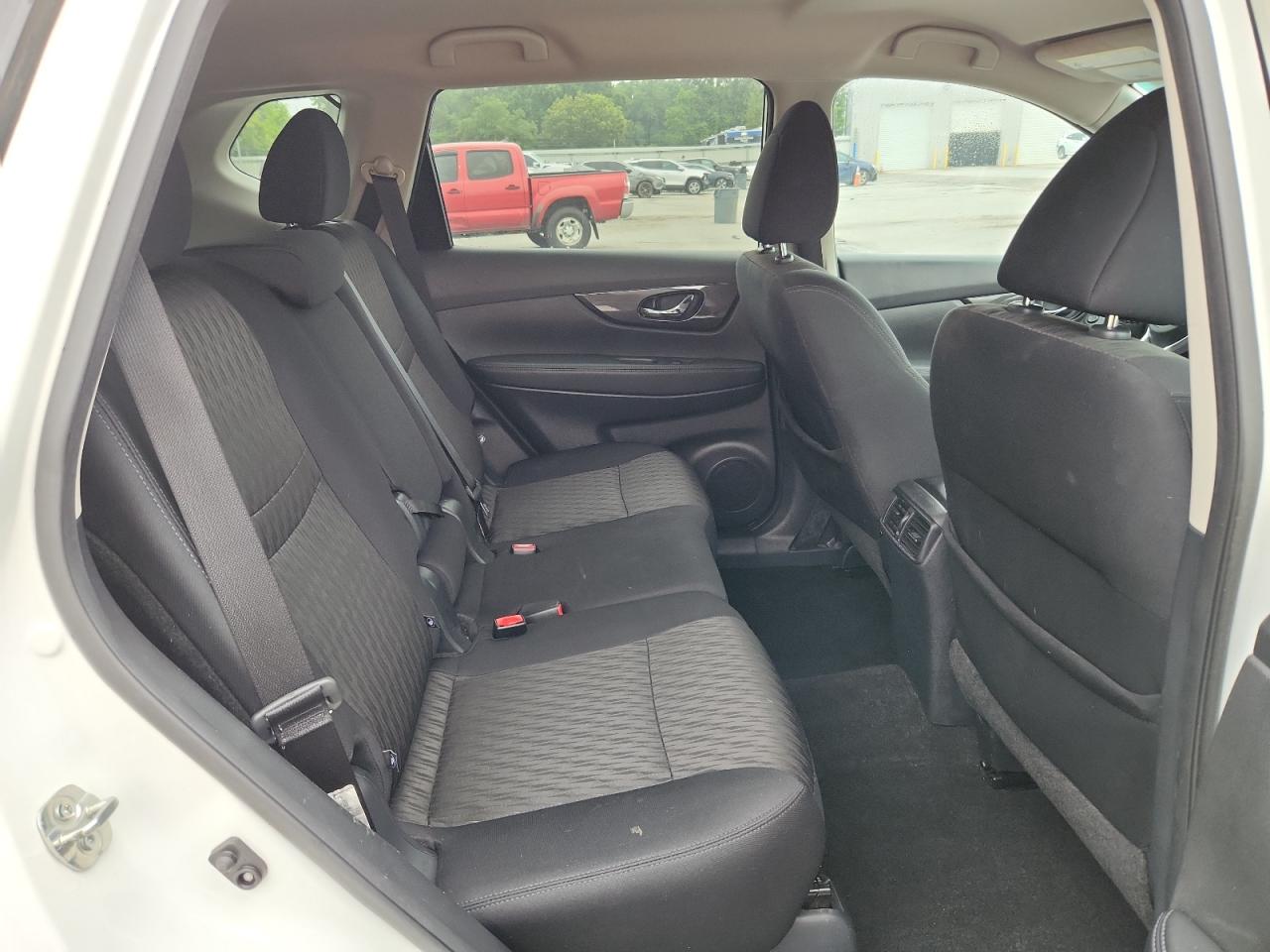 5N1AT2MT1JC705557 NISSAN ROGUE 2018