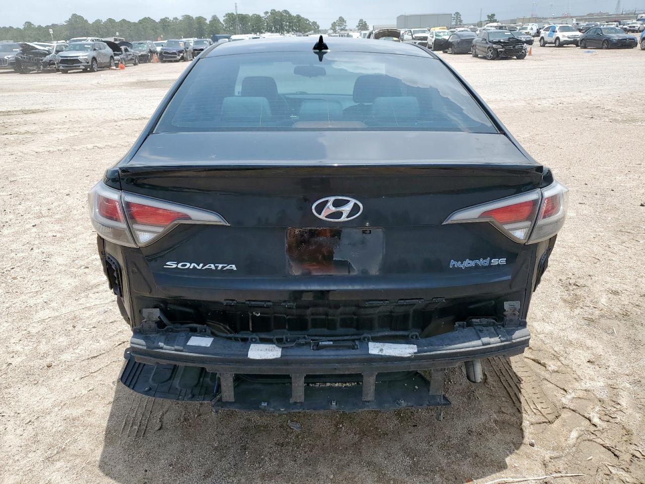 2017 Hyundai Sonata Hybrid VIN: KMHE24L39HA071034 Lot: 62089155