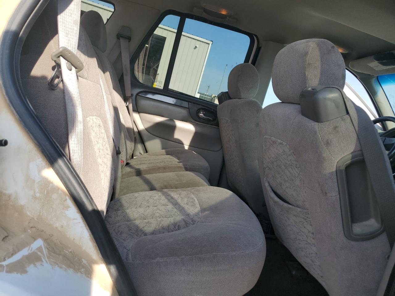 2004 GMC Envoy VIN: 1GKDT13SX42111505 Lot: 61845845