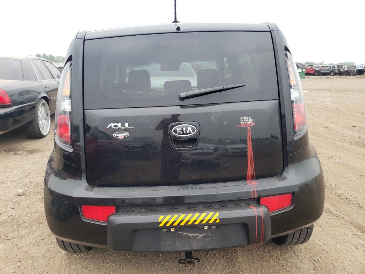 2010 Kia Soul + VIN: KNDJT2A28A7180876 Lot: 61040905