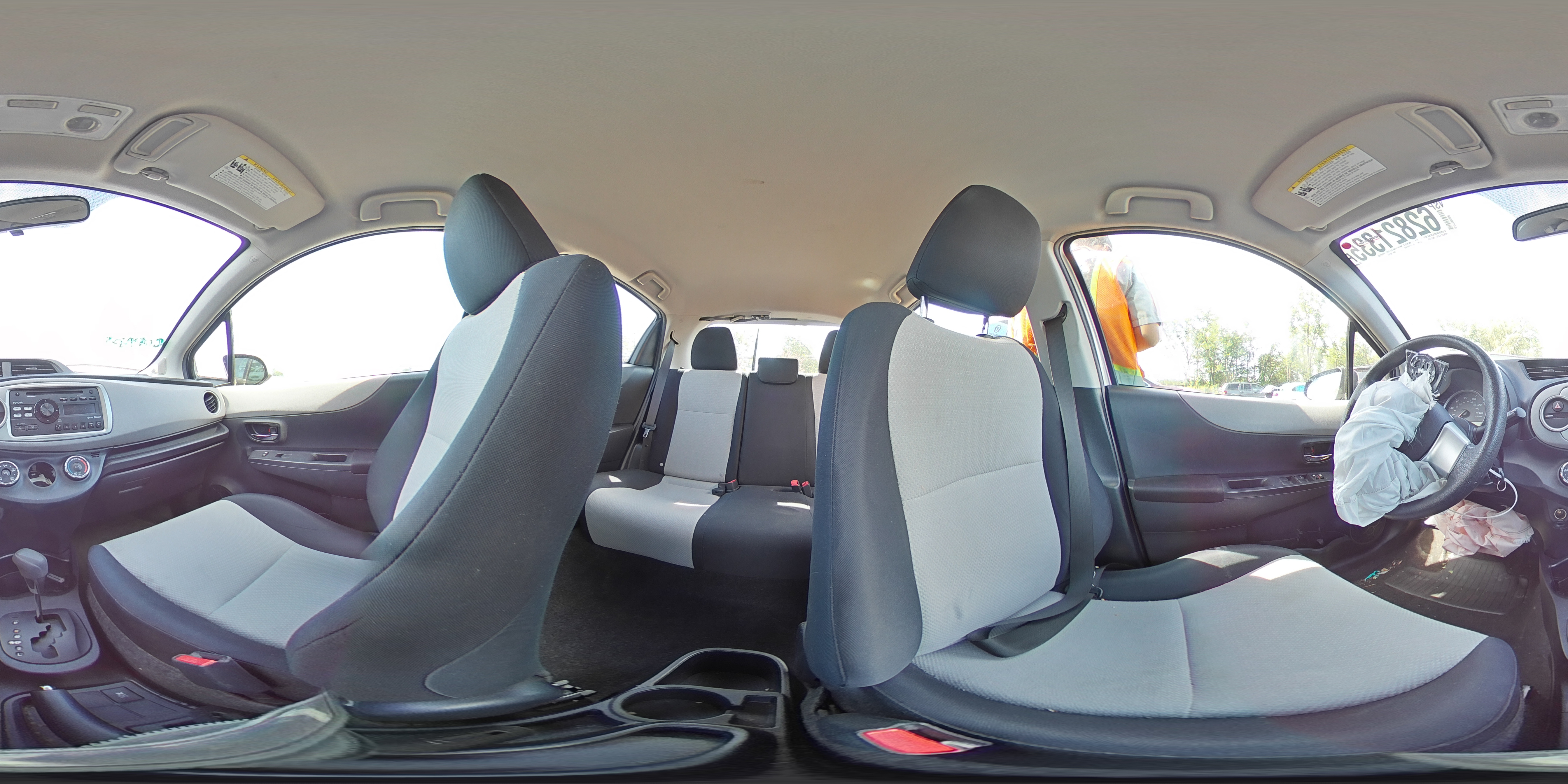 2012 Toyota Yaris VIN: JTDKTUD35CD509526 Lot: 62821335