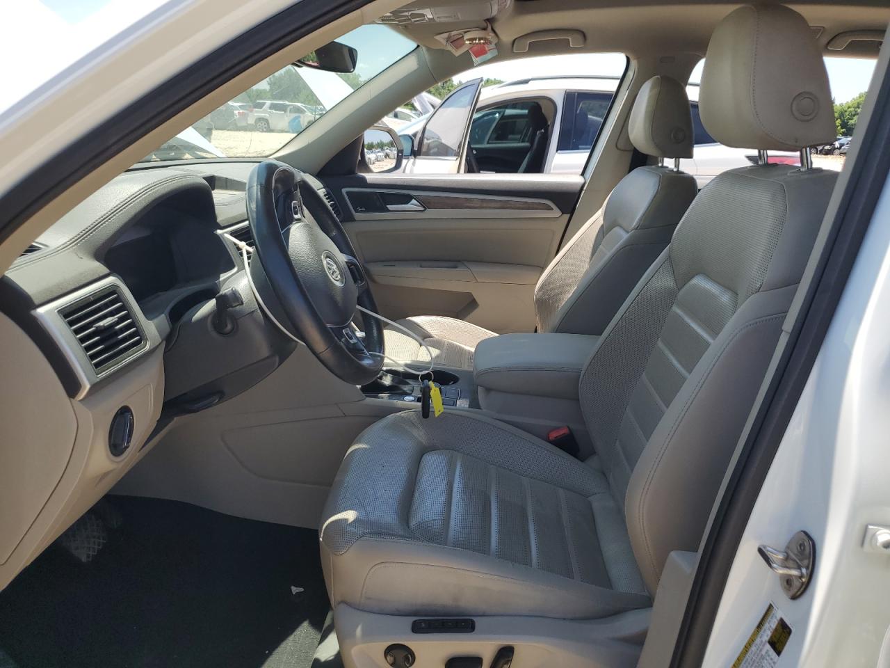 2019 Volkswagen Atlas Sel Premium VIN: 1V2NR2CA2KC526724 Lot: 62012225
