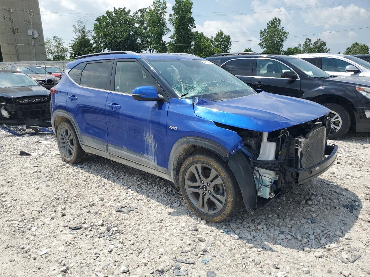 KIA SELTOS 2021 VIN KNDEUCAA1M7083101 фото 4