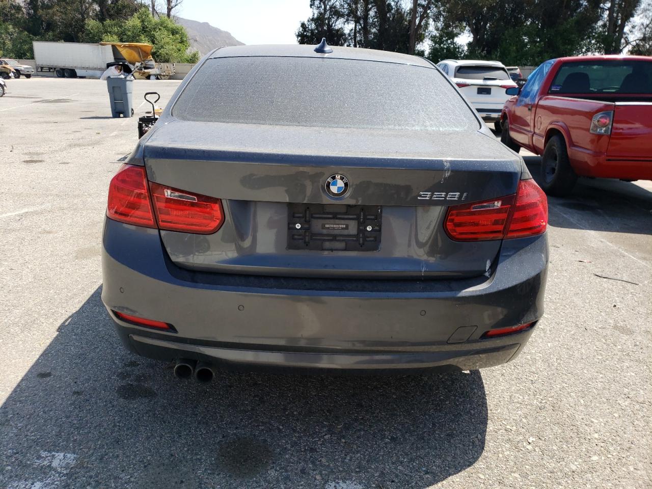 BMW 3 SERIES 2014 VIN WBA3C1C58EK115469 zdjęcie 6