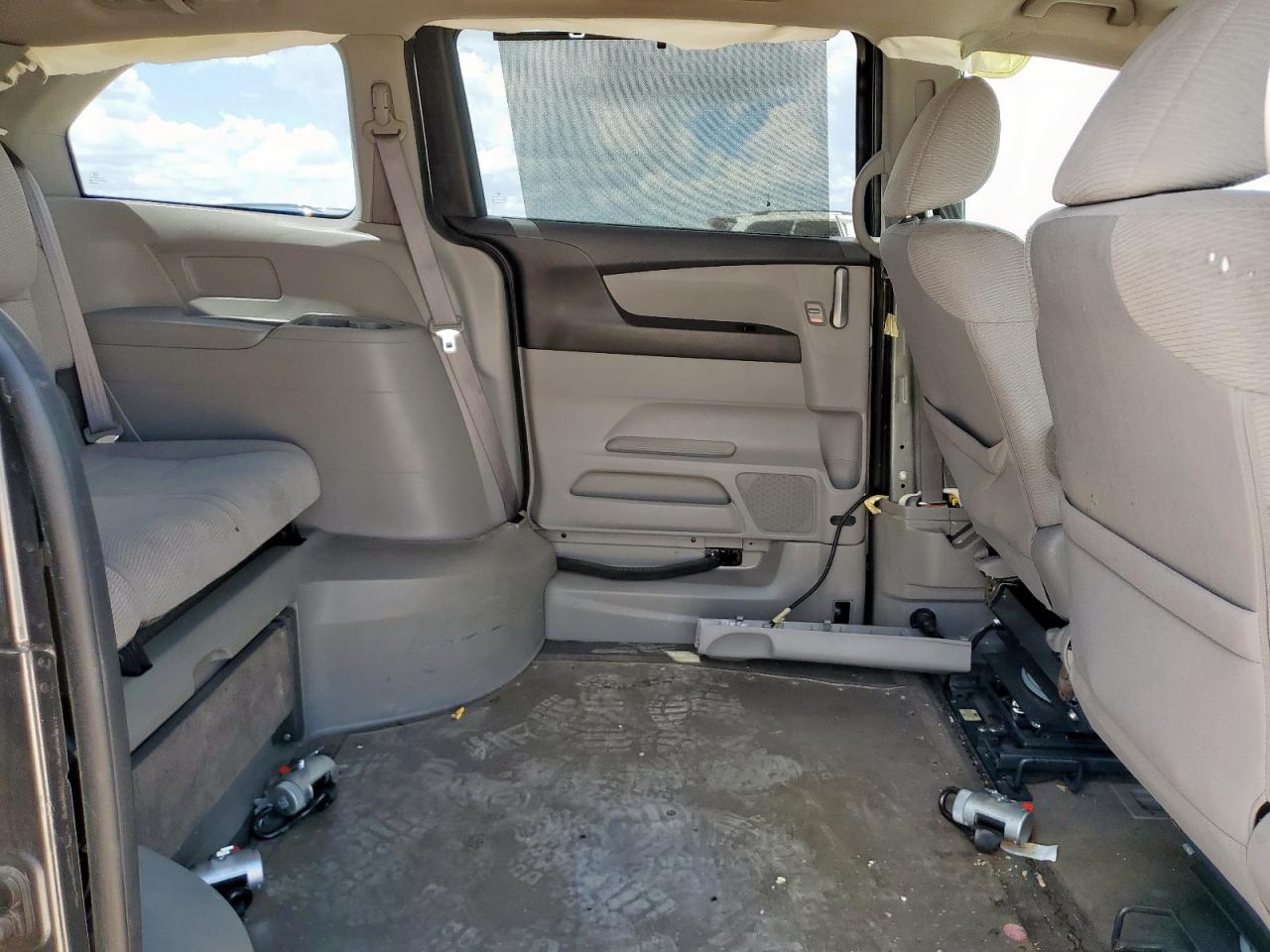 HONDA All Models 2011 VIN 5FNRL5H40BB090838 zdjęcie 11