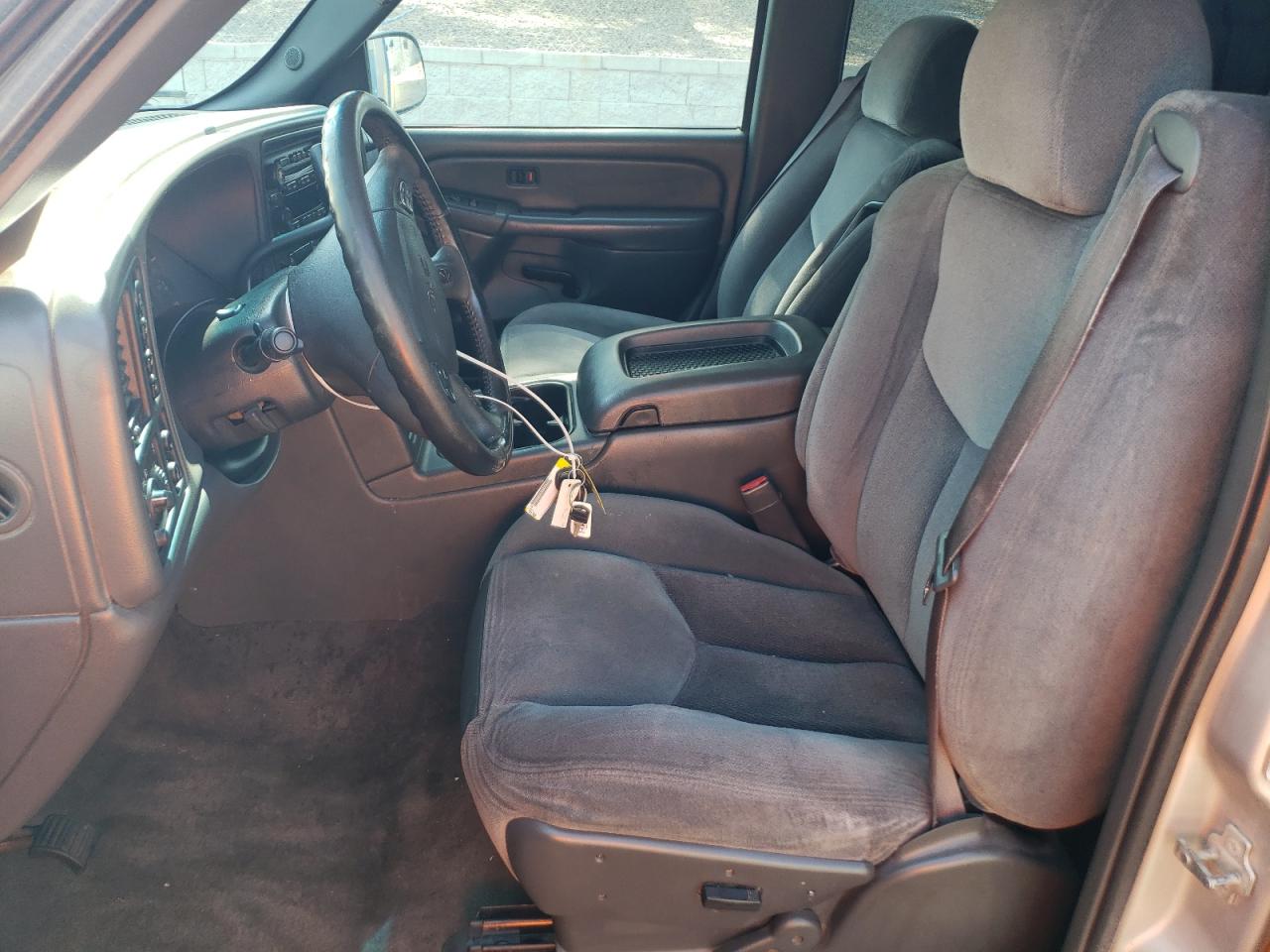 2005 GMC New Sierra K1500 VIN: 2GTEK13T351240117 Lot: 61091915