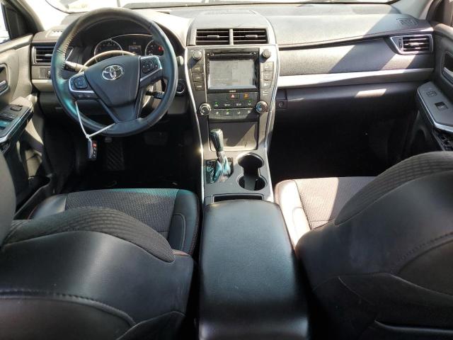 Sedans TOYOTA CAMRY 2016 Szary