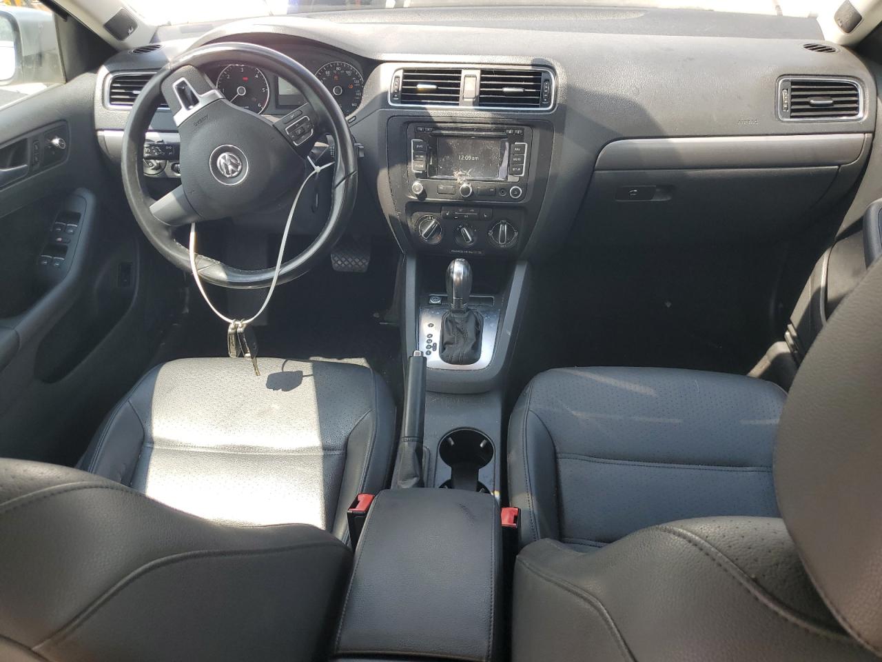 2013 Volkswagen Jetta Tdi VIN: 3VWLL7AJ4DM385387 Lot: 63132695