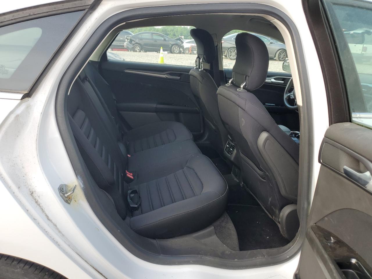 2015 Ford Fusion Se Hybrid VIN: 3FA6P0LU8FR120132 Lot: 58977735