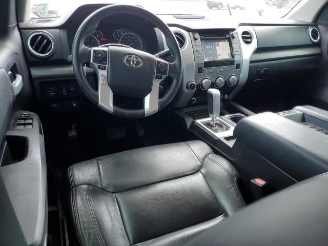 Pickups TOYOTA TUNDRA 2016 Biały