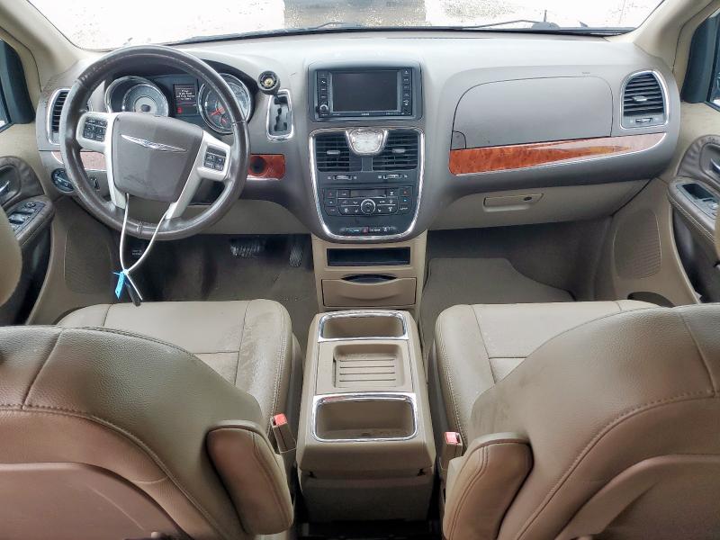  CHRYSLER MINIVAN 2016 White