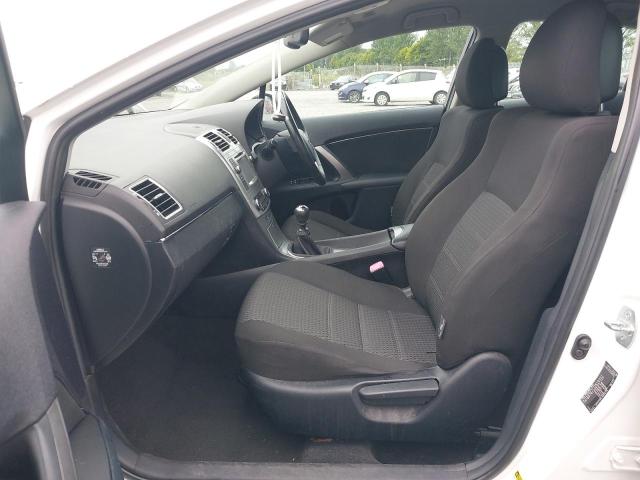 2012 TOYOTA AVENSIS TR