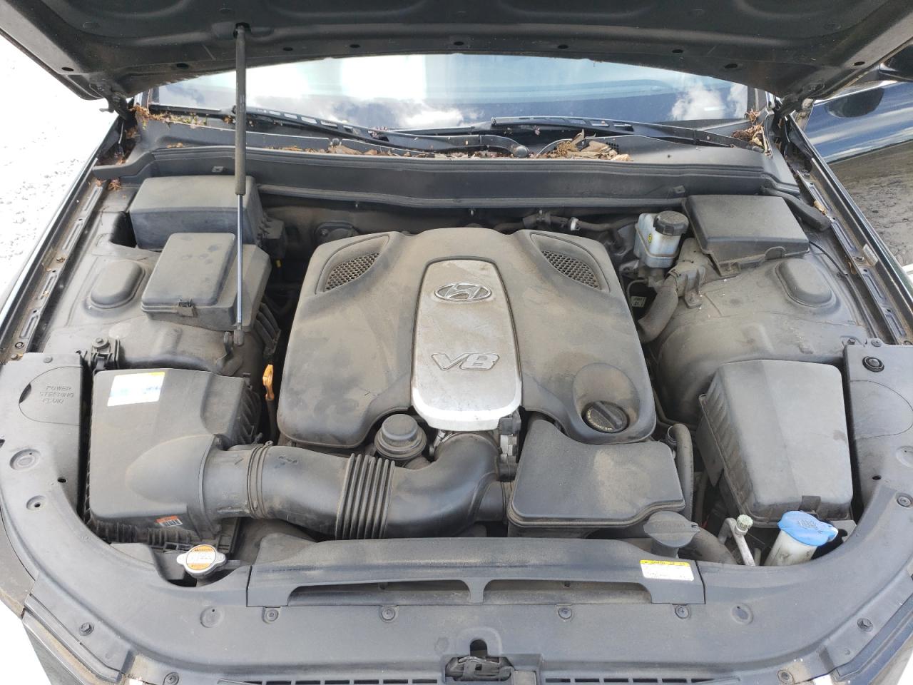 2011 Hyundai Genesis 4.6L VIN: KMHGC4DF2BU132518 Lot: 61123355