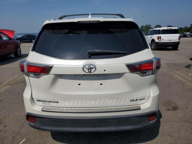 Паркетники TOYOTA HIGHLANDER 2016 Белы