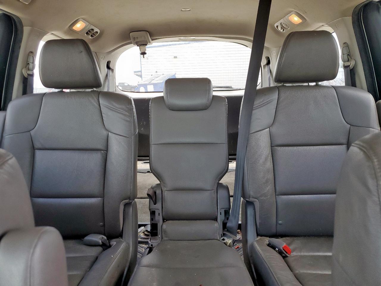 2016 Honda Odyssey Touring VIN: 5FNRL5H98GB127413 Lot: 62786945
